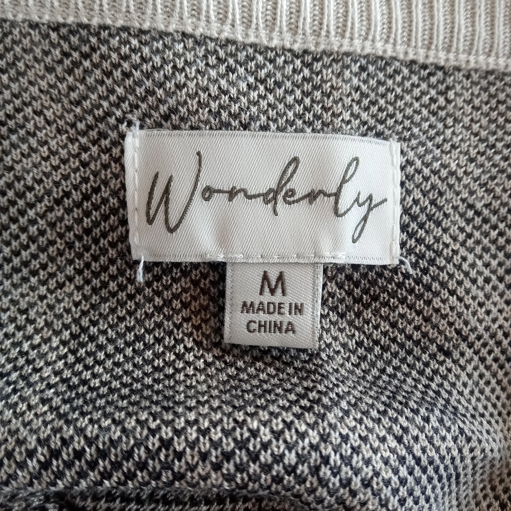 Wonderly Black & Cream Plaid Tunic Knit Sweater - Size Medium - Picture 7 of 9